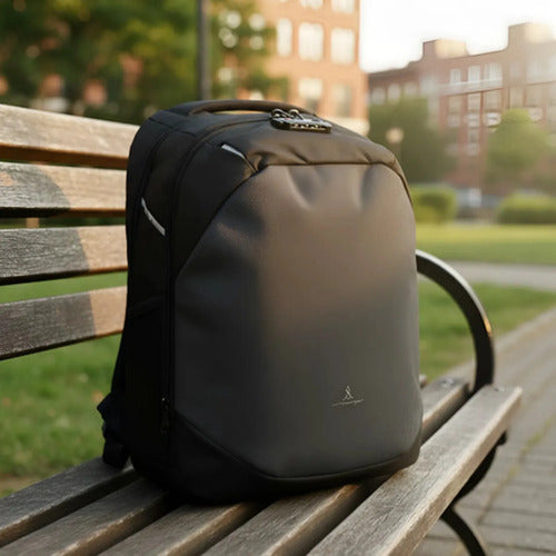 Mochila Wp Antirrobo 42l Impermeable Con Usb Y Notebook